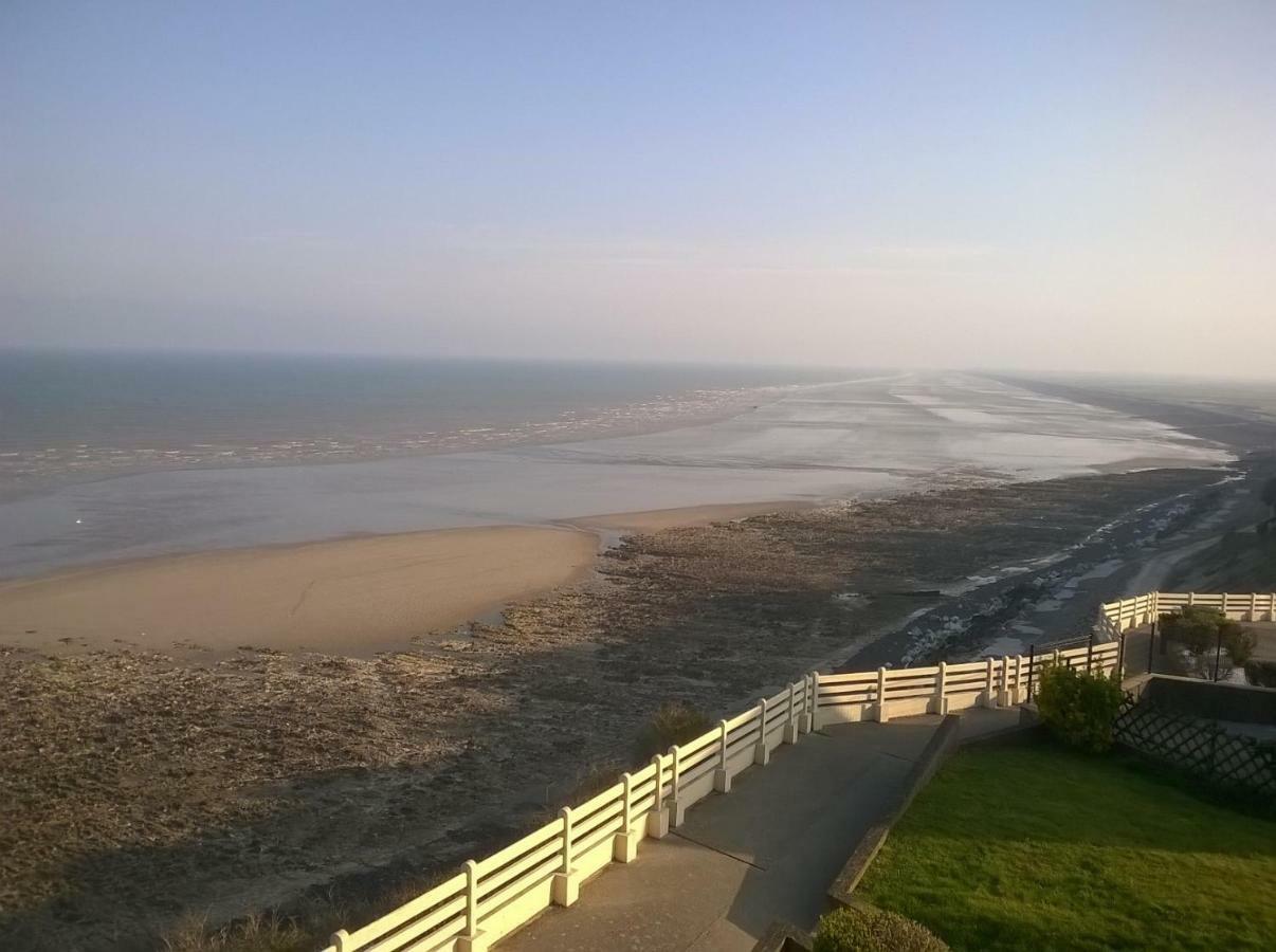 Saint-Quentin-Lamotte-Croix-au-Bailly Gite A La Ferme - Baie De Somme מראה חיצוני תמונה